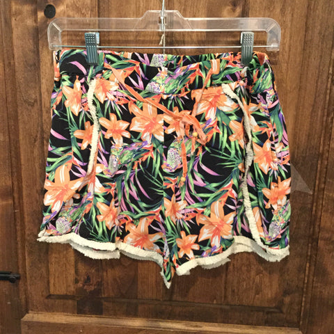 Tropical beauty shorts